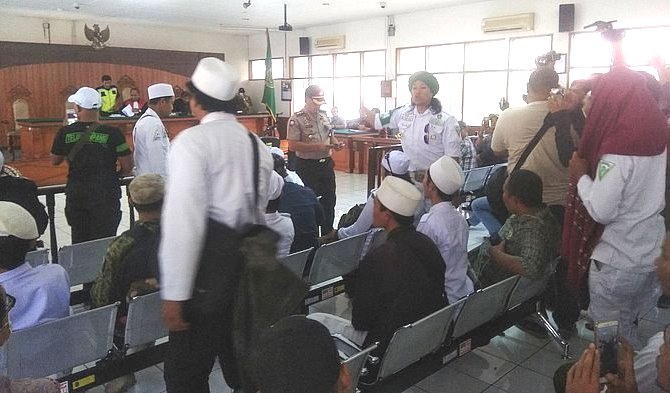 Berakhir dengan Kata-kata Kasar di Sidang Praperadilan SP3 Habib Rizieq