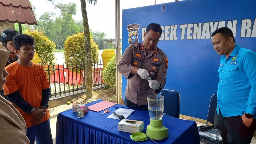 Polisi Musnahkan 51,44 Sabu dari Satu Tersangka di Jalan Agus Salim