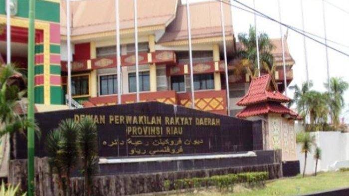 BPKP Riau Audit Berkas SPPD Fiktif yang Disita dari Ruangan Muflihun