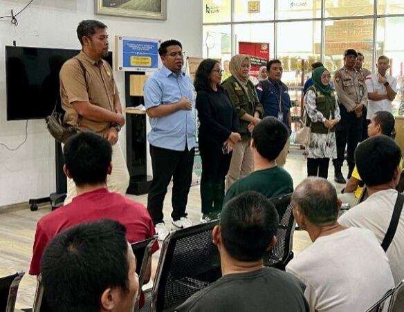 Puluhan Pekerja Migran Dideportasi dari Malaysia, Satu Diduga Terinfeksi Cacar Monyet