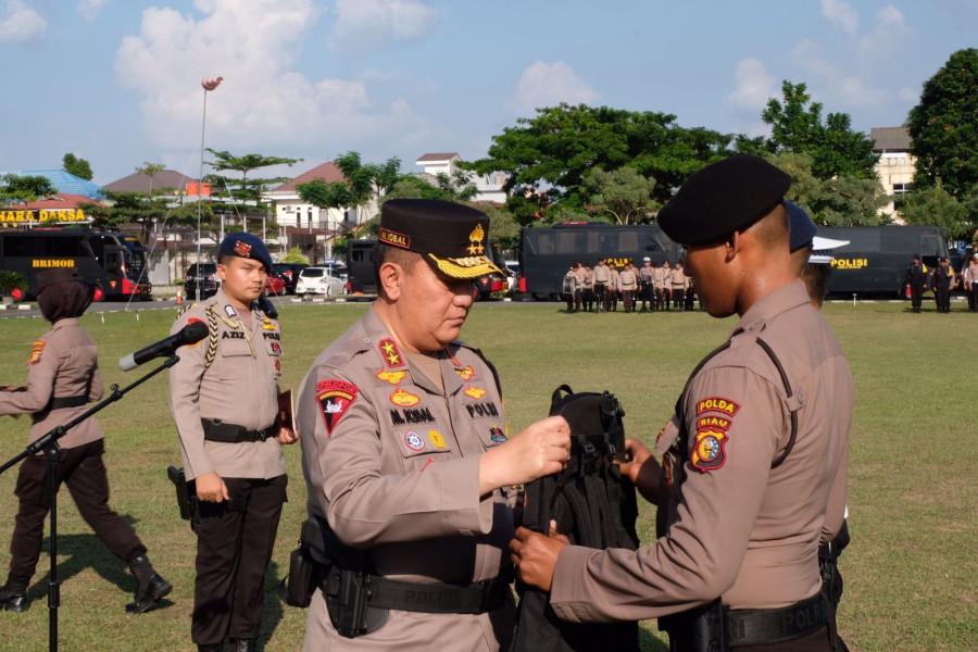 Polda Riau Kerahkan 1664 Personel Pengamanan Tps Pemilu 2024 2695